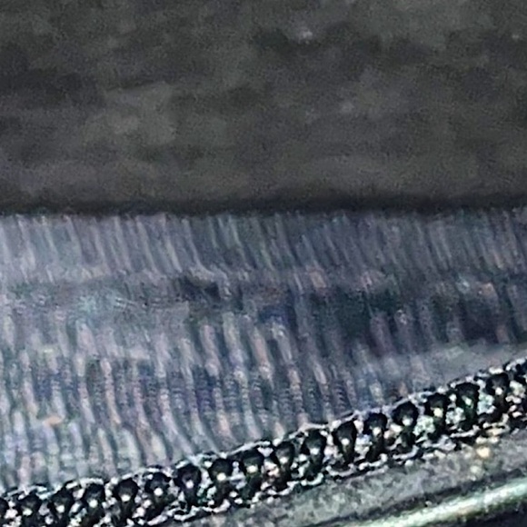 Authentic Gucci Tom Ford 99 FW Rare Black Leather Curtain Bag - Picture 13 of 16